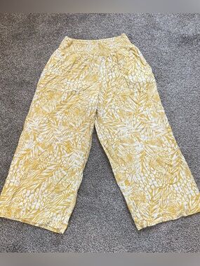 Tahari Pants